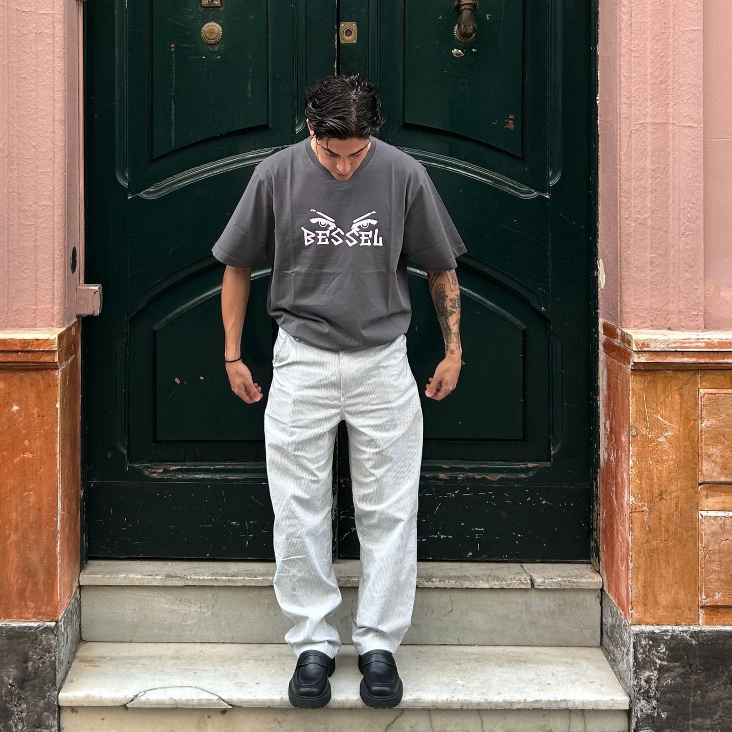 YING YANG TEE DARK GREY